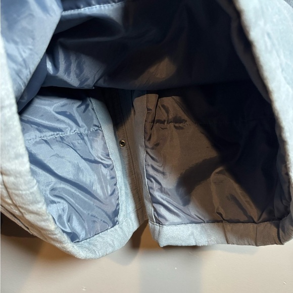 Blue and White Puffer Jacket with Contemporary Style - Picture 10 of 11